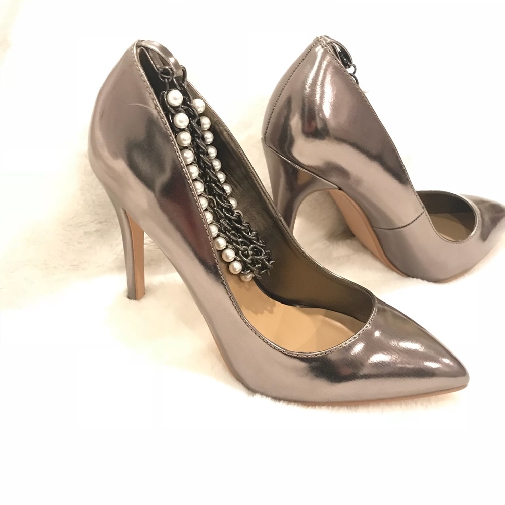 Metallic 4” heels with ankle bracelets attached